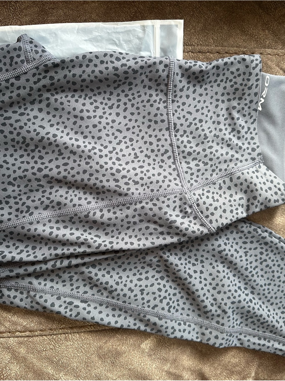 Women’s Gray Animal-Print Leggings